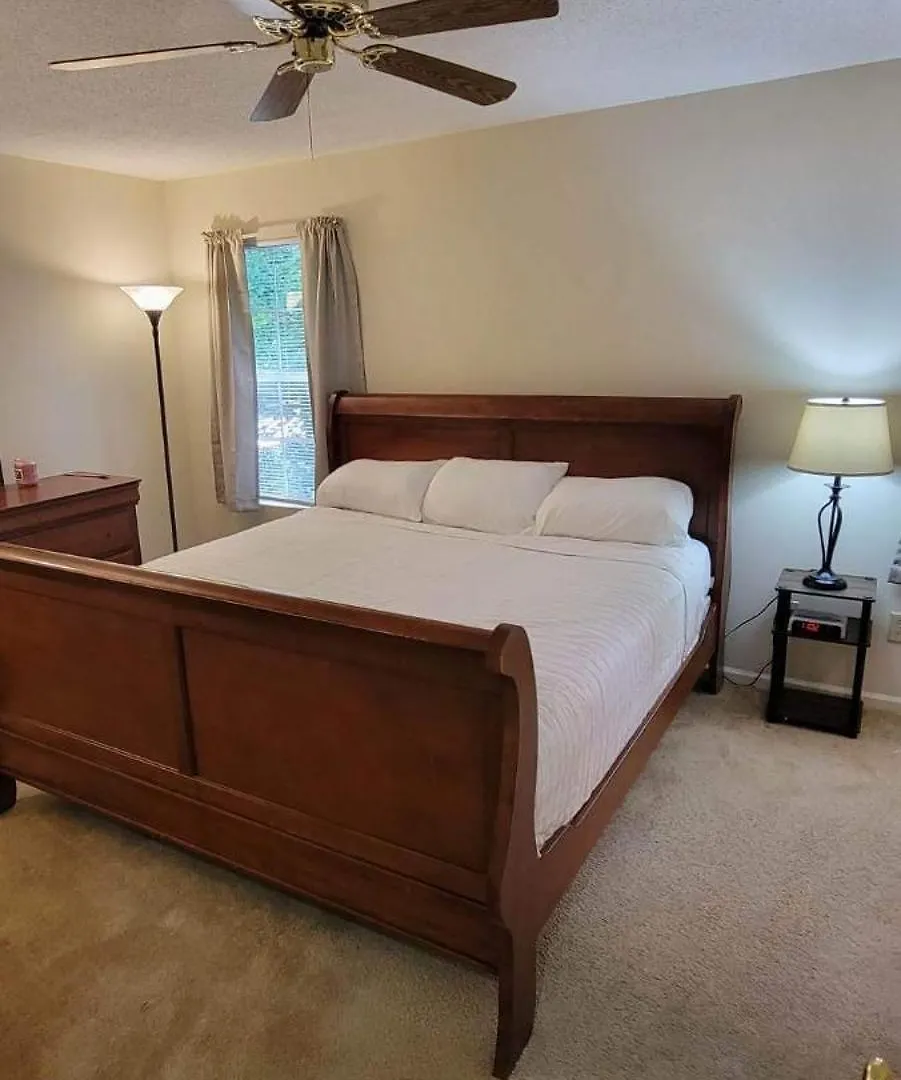 Newport News Treasure Villa 0*, Newport News